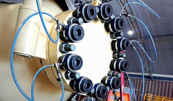 Hydraulic bolt tensioning by BLJ In-situ Solutions technicians